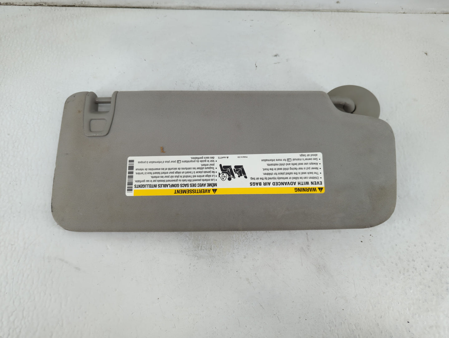2007-2017 Gmc Acadia Sun Visor Shade Replacement Driver Left Mirror Fits OEM Used Auto Parts - Oemusedautoparts1.com