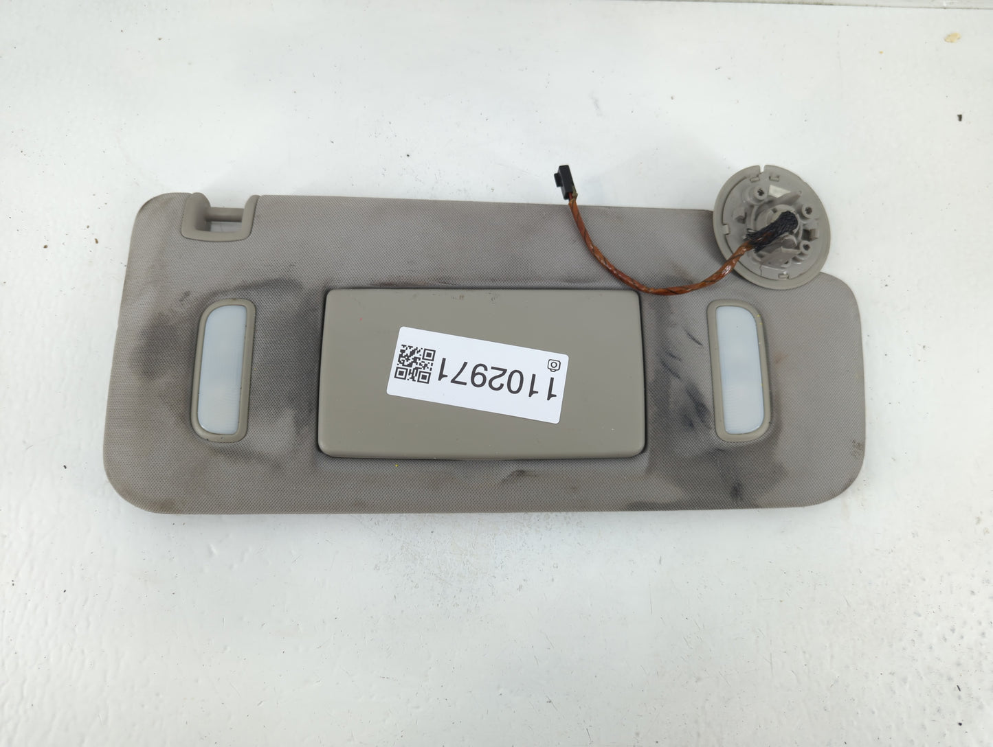 2007-2017 Gmc Acadia Sun Visor Shade Replacement Passenger Right Mirror Fits OEM Used Auto Parts - Oemusedautoparts1.com