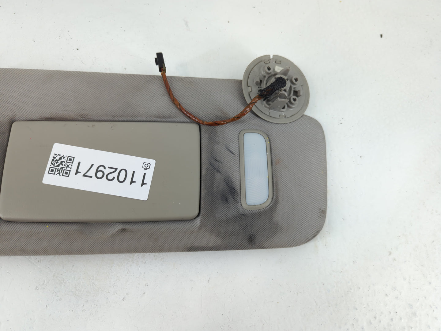 2007-2017 Gmc Acadia Sun Visor Shade Replacement Passenger Right Mirror Fits OEM Used Auto Parts - Oemusedautoparts1.com