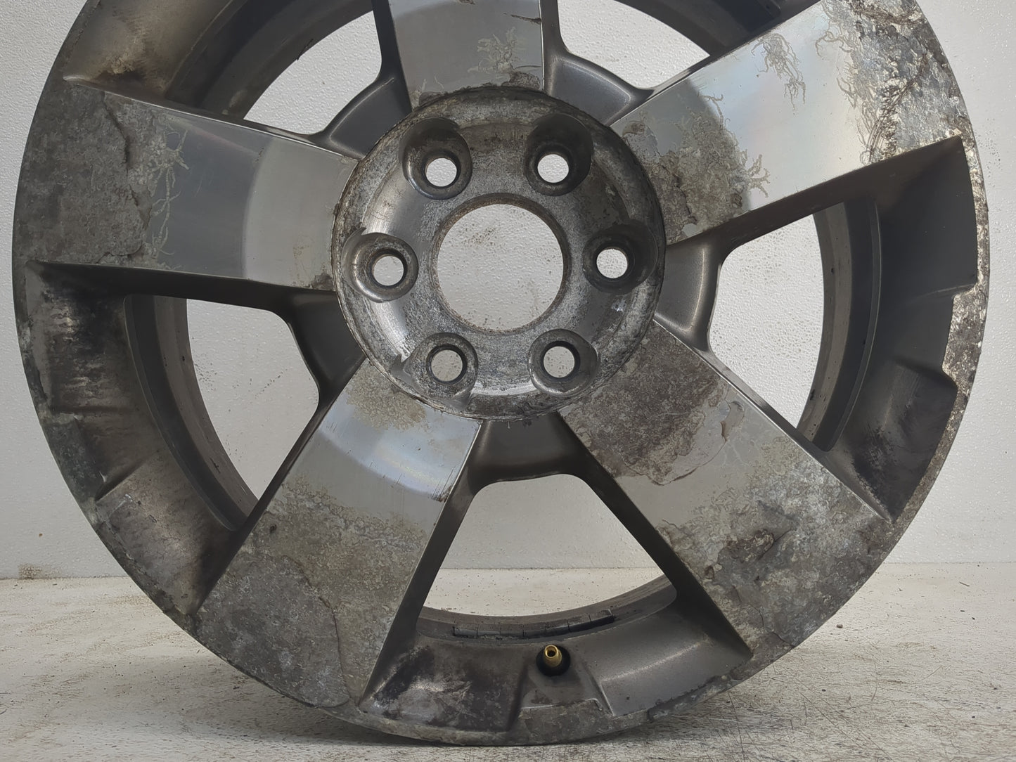2009-2012 Gmc Acadia Oem Wheel Rim 1142811 - Oemusedautoparts1.com