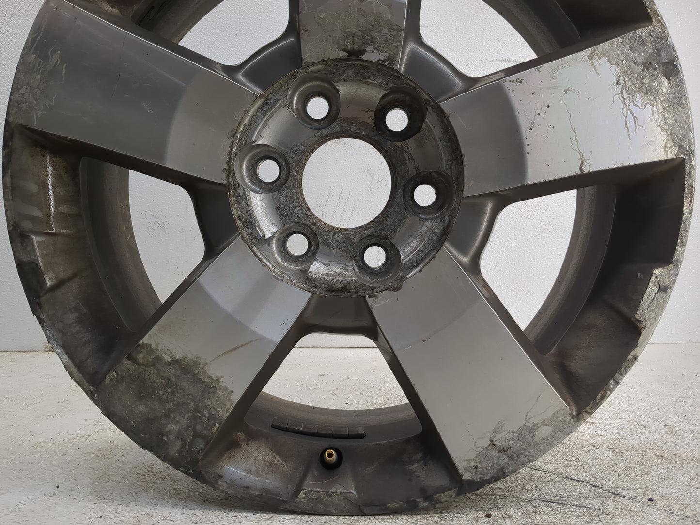 2009-2012 Gmc Acadia Oem Wheel Rim 1142812 - Oemusedautoparts1.com