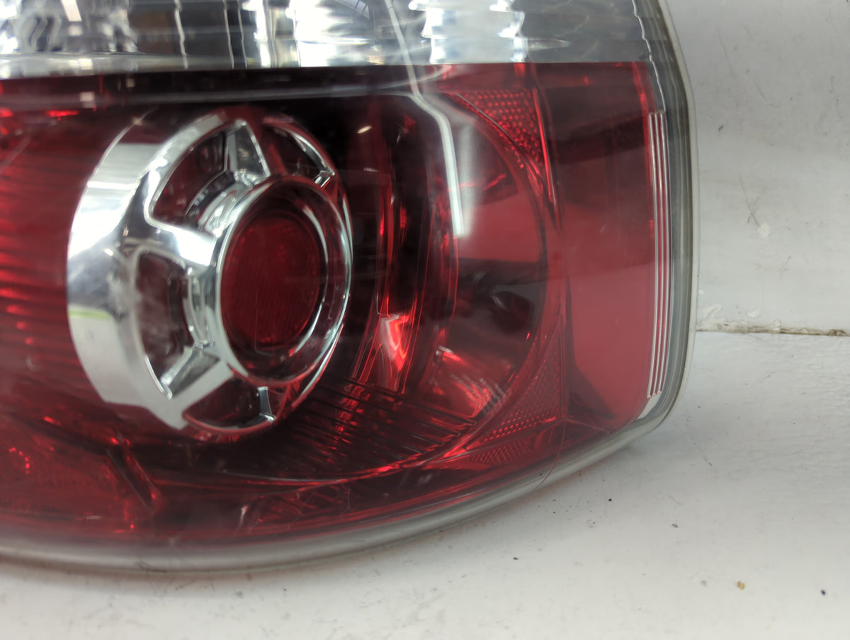 2007-2012 Gmc Acadia Tail Light Assembly Driver Left OEM Fits Fits 2007 2008 2009 2010 2011 2012 OEM Used Auto Parts - Oemus