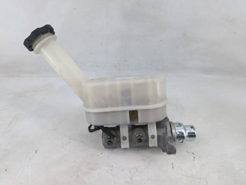 2009-2017 Gmc Acadia Brake Master Cylinder - Oemusedautoparts1.com