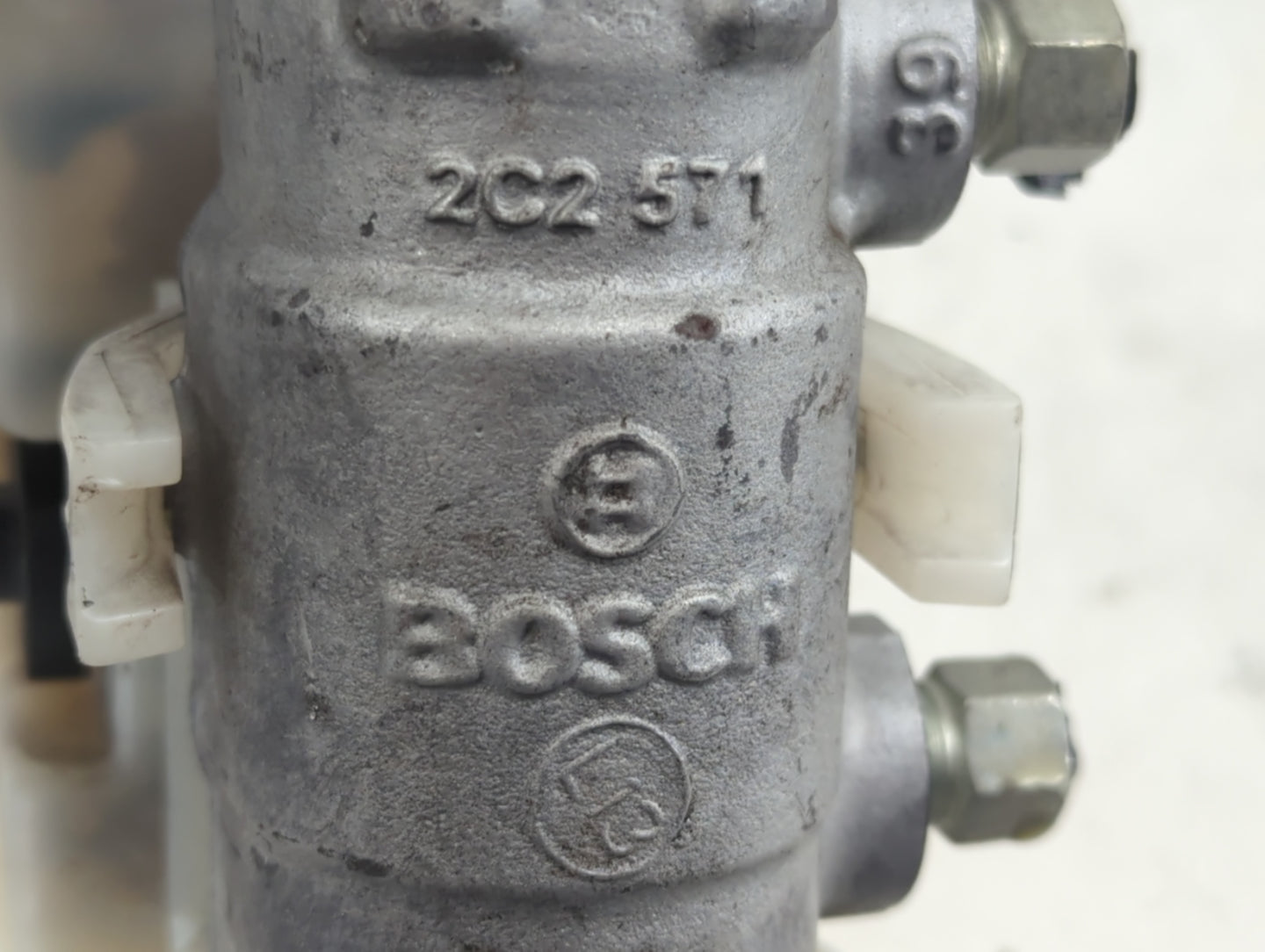 2009-2017 Gmc Acadia Brake Master Cylinder - Oemusedautoparts1.com