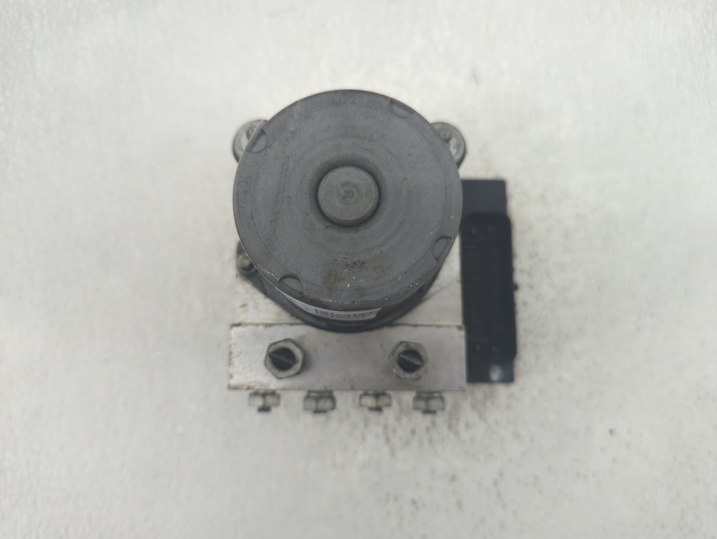 2008-2011 Gmc Acadia ABS Pump Control Module Replacement Fits Fits 2008 2009 2010 2011 OEM Used Auto Parts - Oemusedautopart