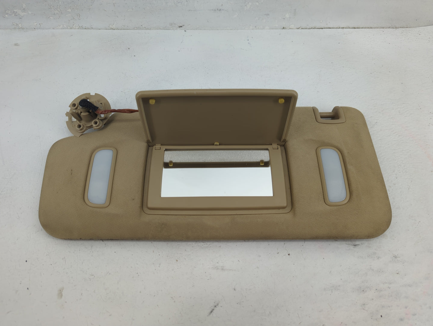 2007-2017 Gmc Acadia Sun Visor Shade Replacement Driver Left Mirror Fits OEM Used Auto Parts - Oemusedautoparts1.com
