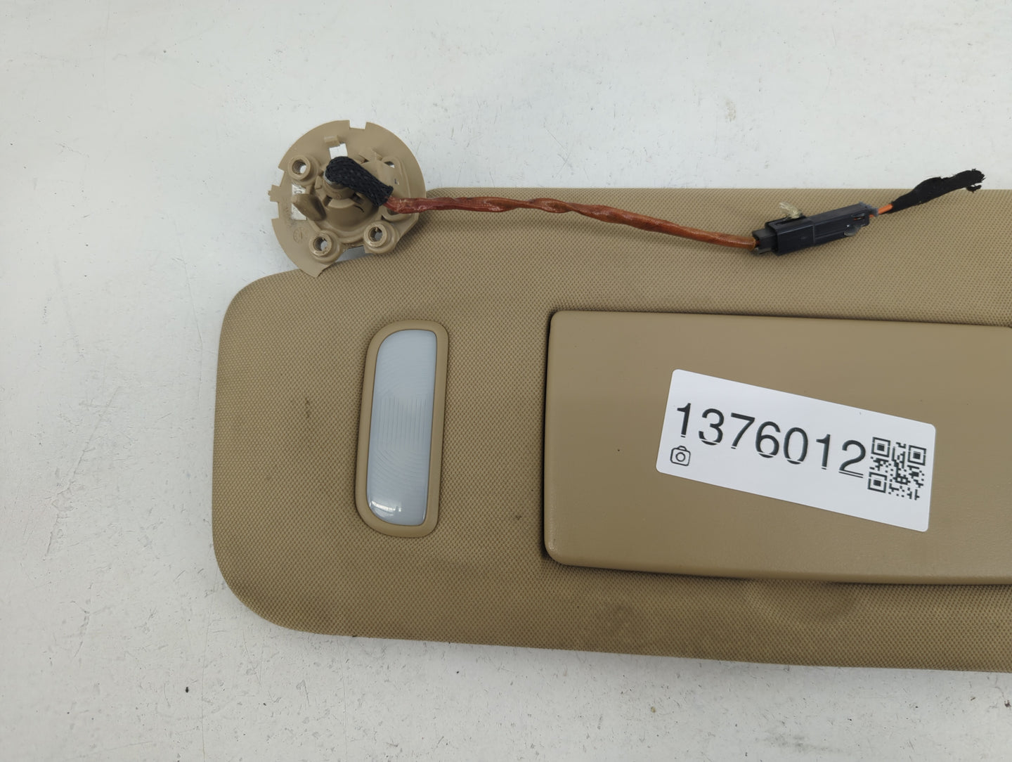 2007-2017 Gmc Acadia Sun Visor Shade Replacement Driver Left Mirror Fits OEM Used Auto Parts - Oemusedautoparts1.com