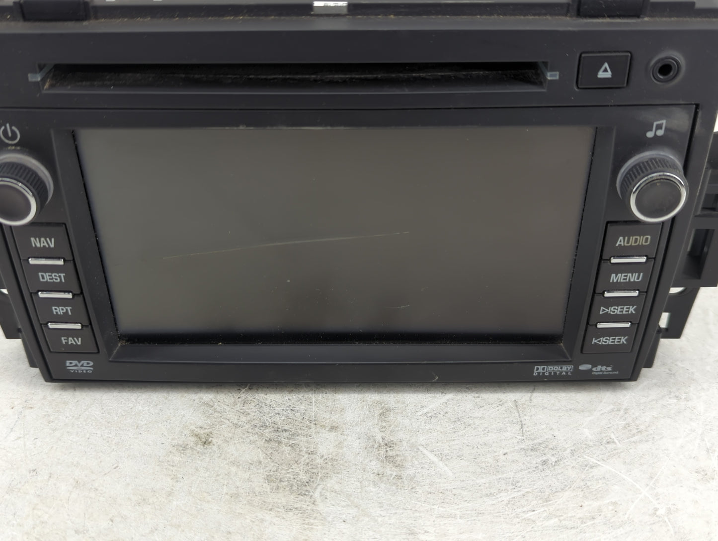 2010 Gmc Acadia Radio AM FM Cd Player Receiver Replacement P/N:20900944 Fits OEM Used Auto Parts - Oemusedautoparts1.com