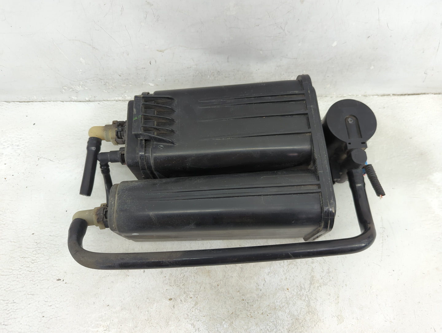 2010 Gmc Acadia Fuel Vapor Charcoal Canister - Oemusedautoparts1.com