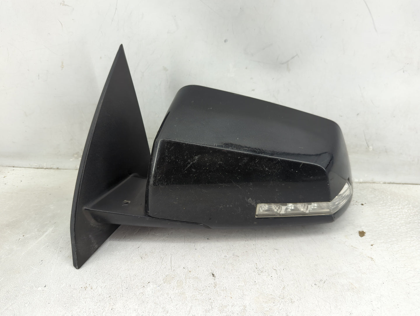 2009-2014 Gmc Acadia Driver Side View Mirror - Left Door Mirror OEM Used - Oemusedautoparts1.com
