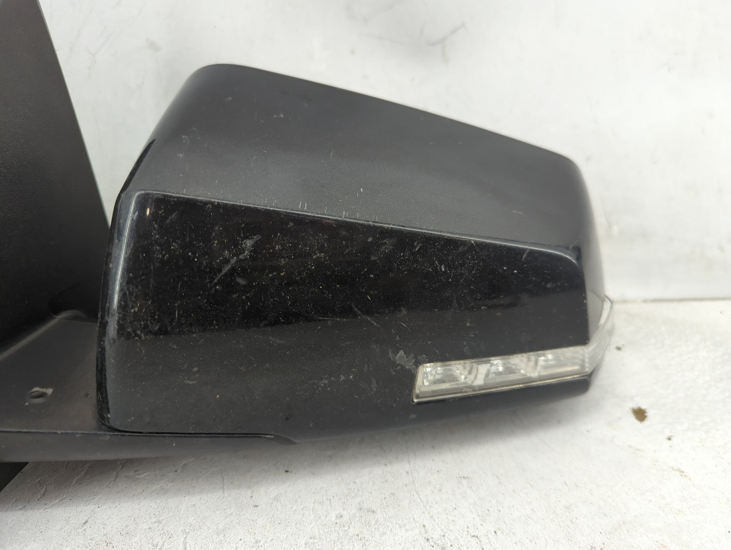 2009-2014 Gmc Acadia Driver Side View Mirror - Left Door Mirror OEM Used - Oemusedautoparts1.com
