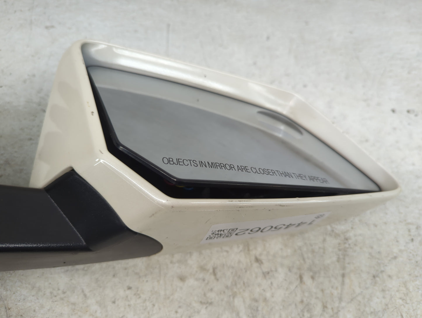 2009-2012 Gmc Acadia Passenger Side View Mirror - Right Door Mirror OEM Used - Oemusedautoparts1.com