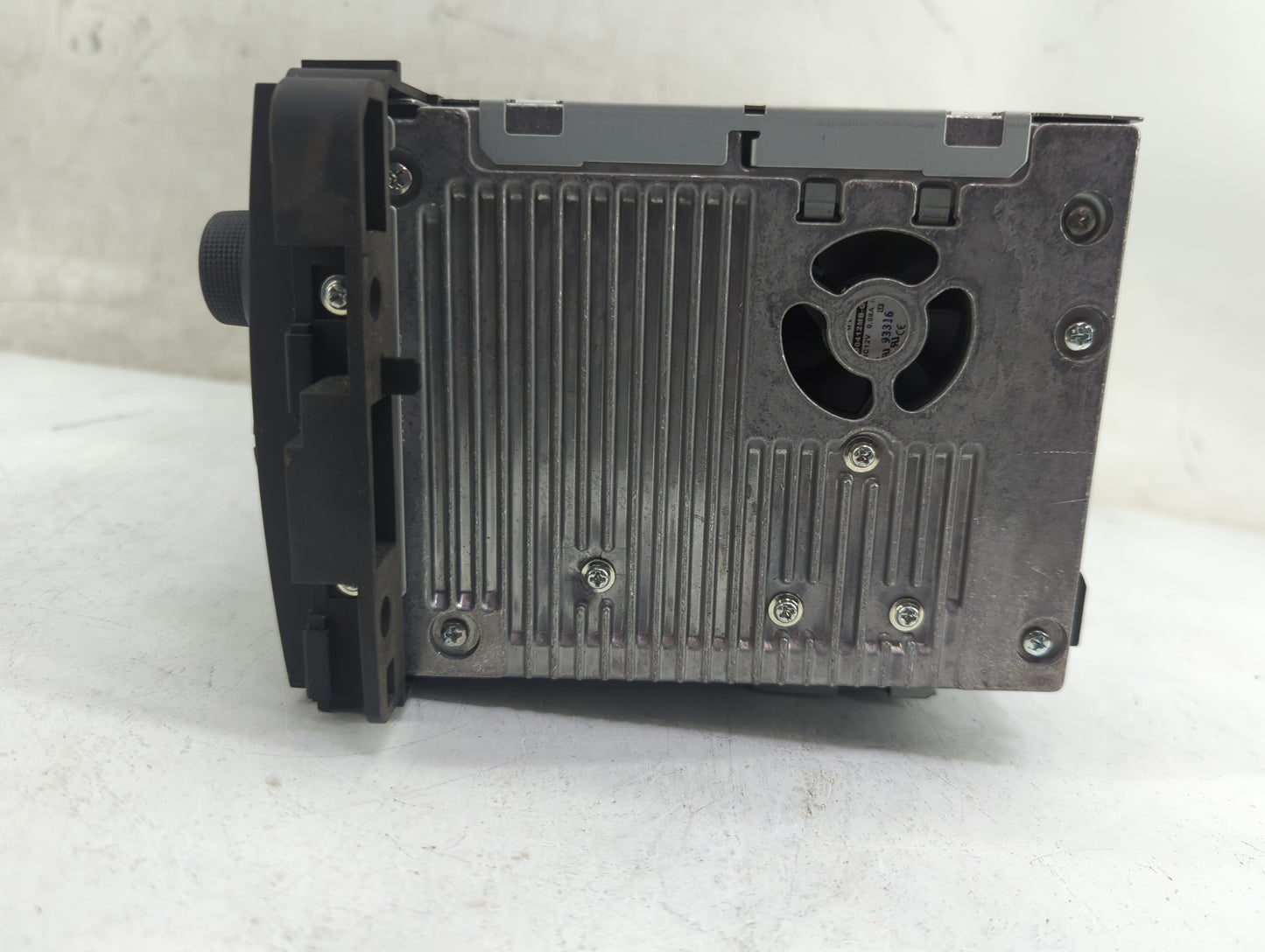 2010-2012 Gmc Acadia Radio AM FM Cd Player Receiver Replacement P/N:25976615 CQ-ZG0963XC Fits Fits 2010 2011 2012 OEM Used A