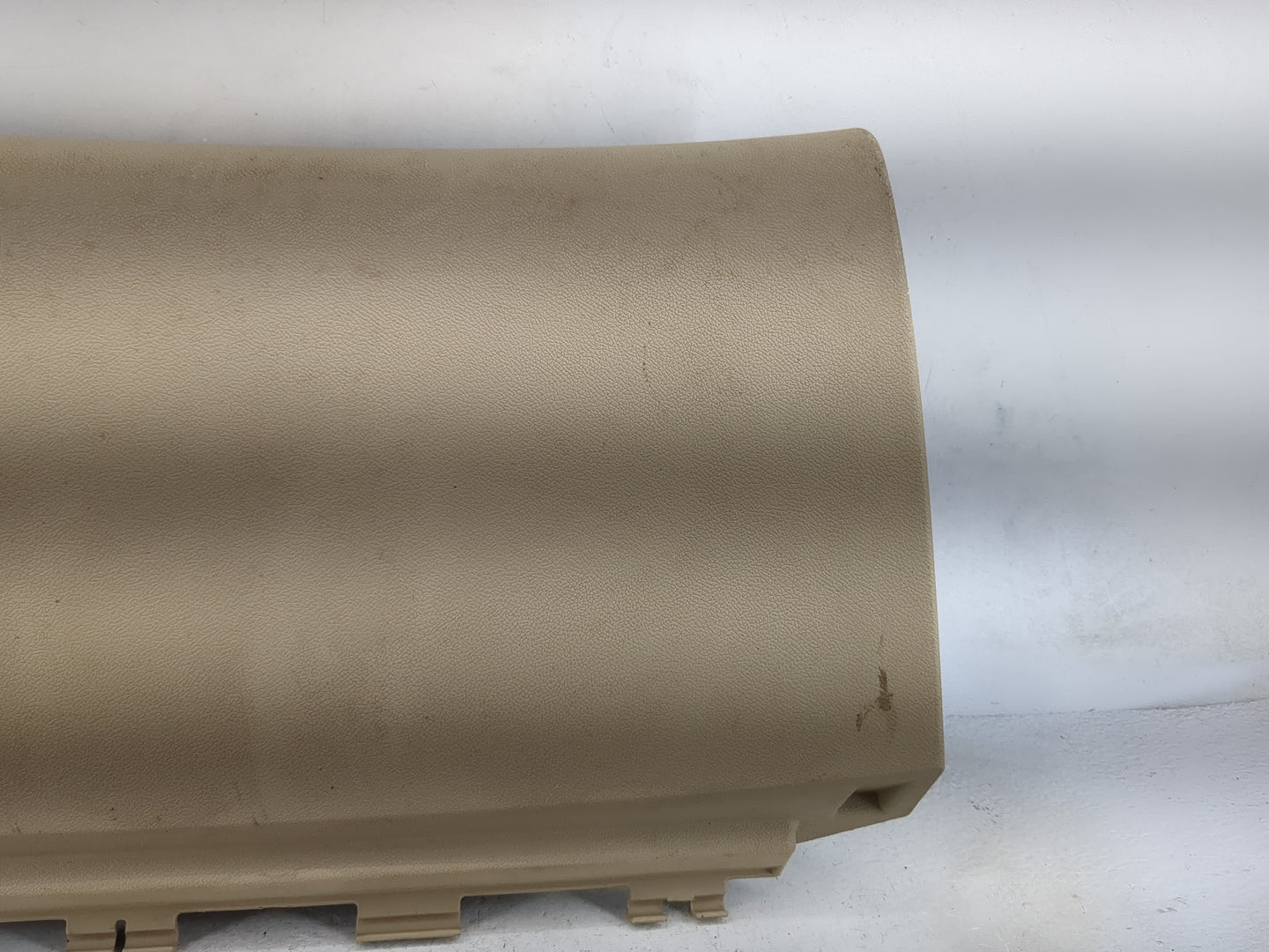 2010 Gmc Acadia Passenger Glove Box Door Storage Compartment Cashmere - Oemusedautoparts1.com