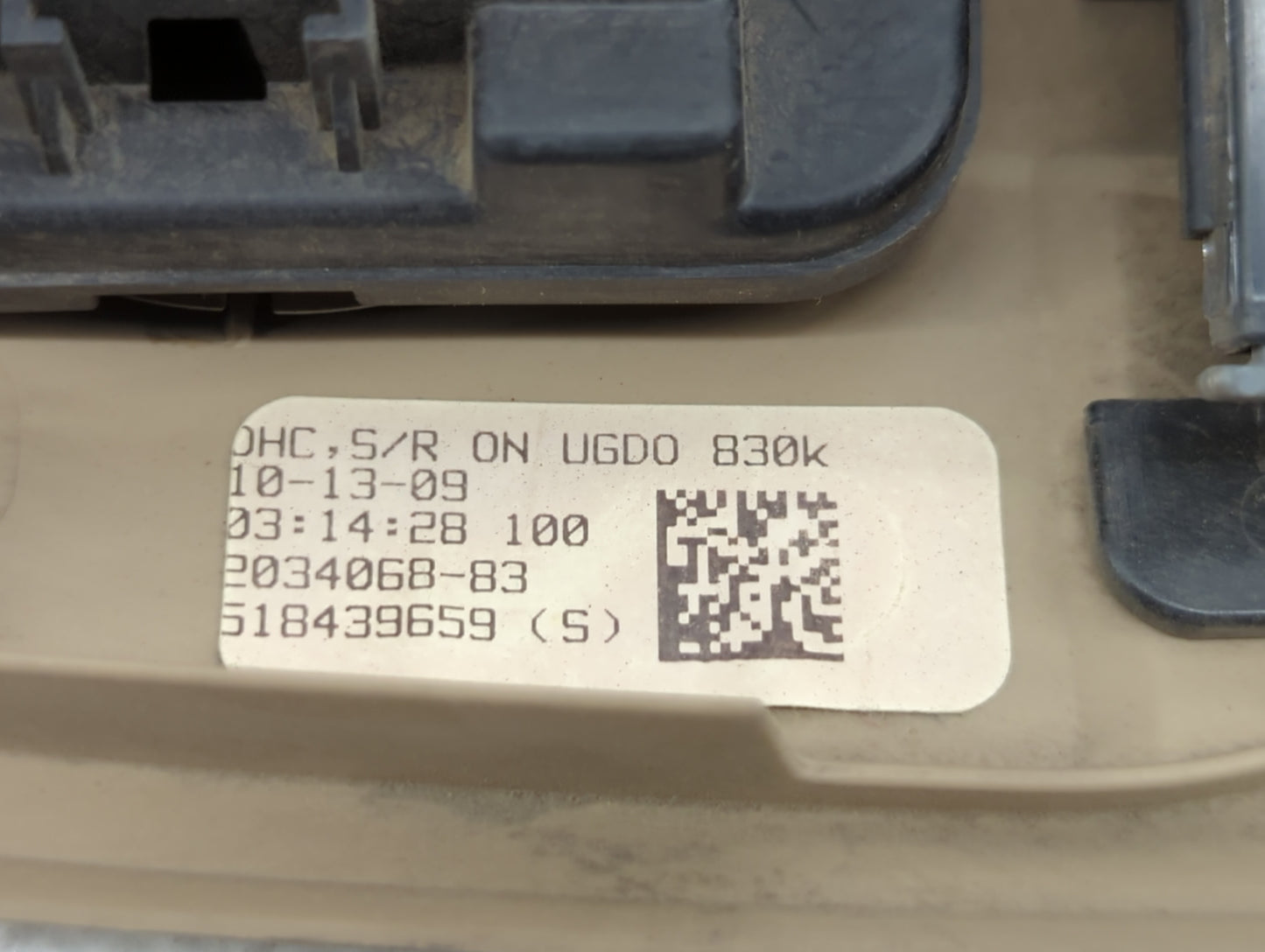 2007-2014 Gmc Acadia Overhead Roof Console Interior Dome Light Beige - Oemusedautoparts1.com