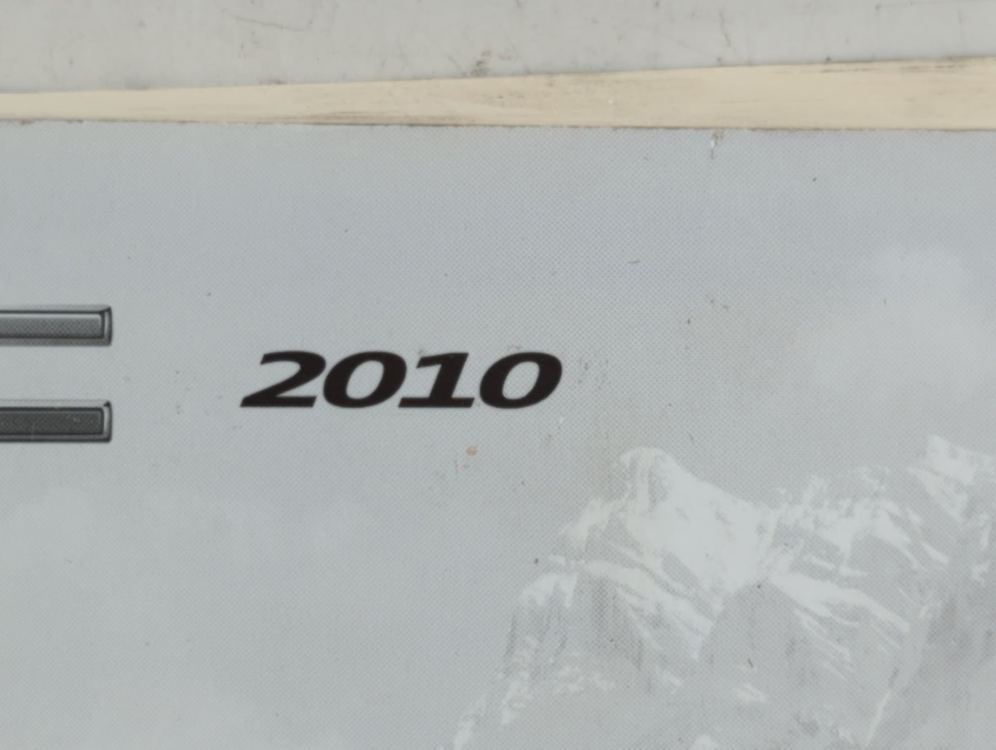 2010 Gmc Acadia Owners Manual Book Guide P/N:25851640 B OEM Used Auto Parts - Oemusedautoparts1.com