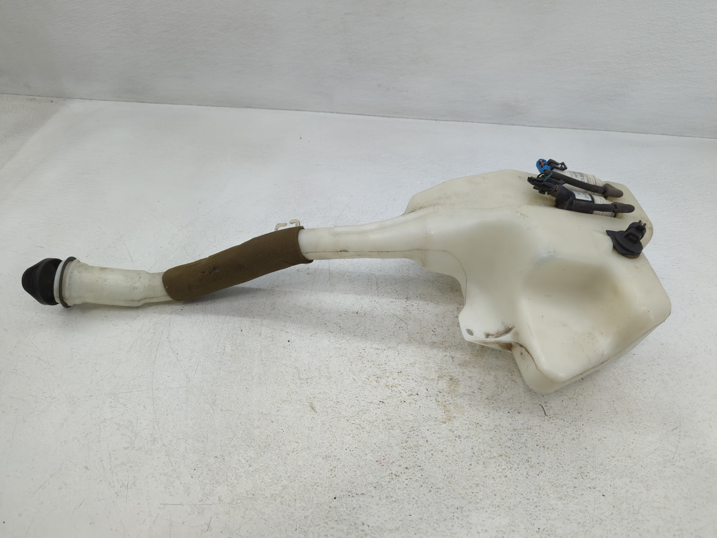 2007-2017 Gmc Acadia Radiator Coolant Overflow Expansion Tank Bottle 733516 - Oemusedautoparts1.com