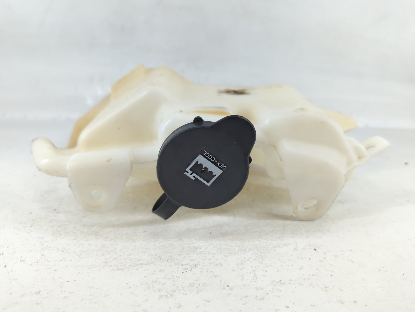 2010-2017 Gmc Acadia Windshield Washer Fluid Reservoir Bottle Oem - Oemusedautoparts1.com