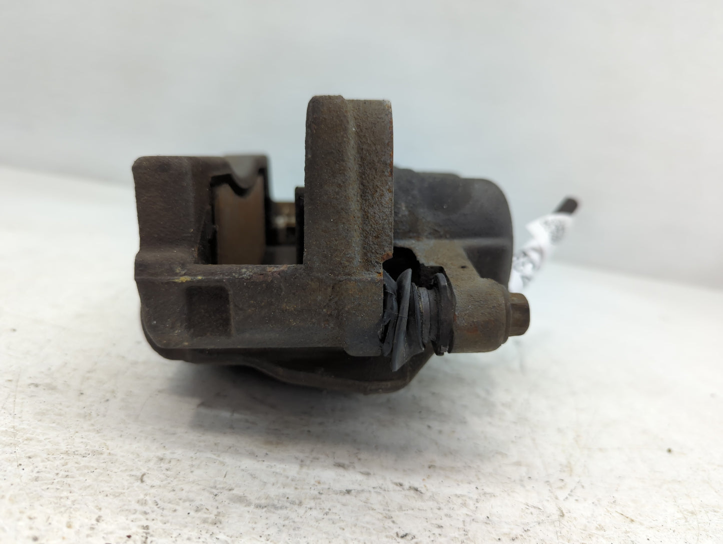 2007-2017 Gmc Acadia Front Driver Left Brake Caliper 739110 - Oemusedautoparts1.com