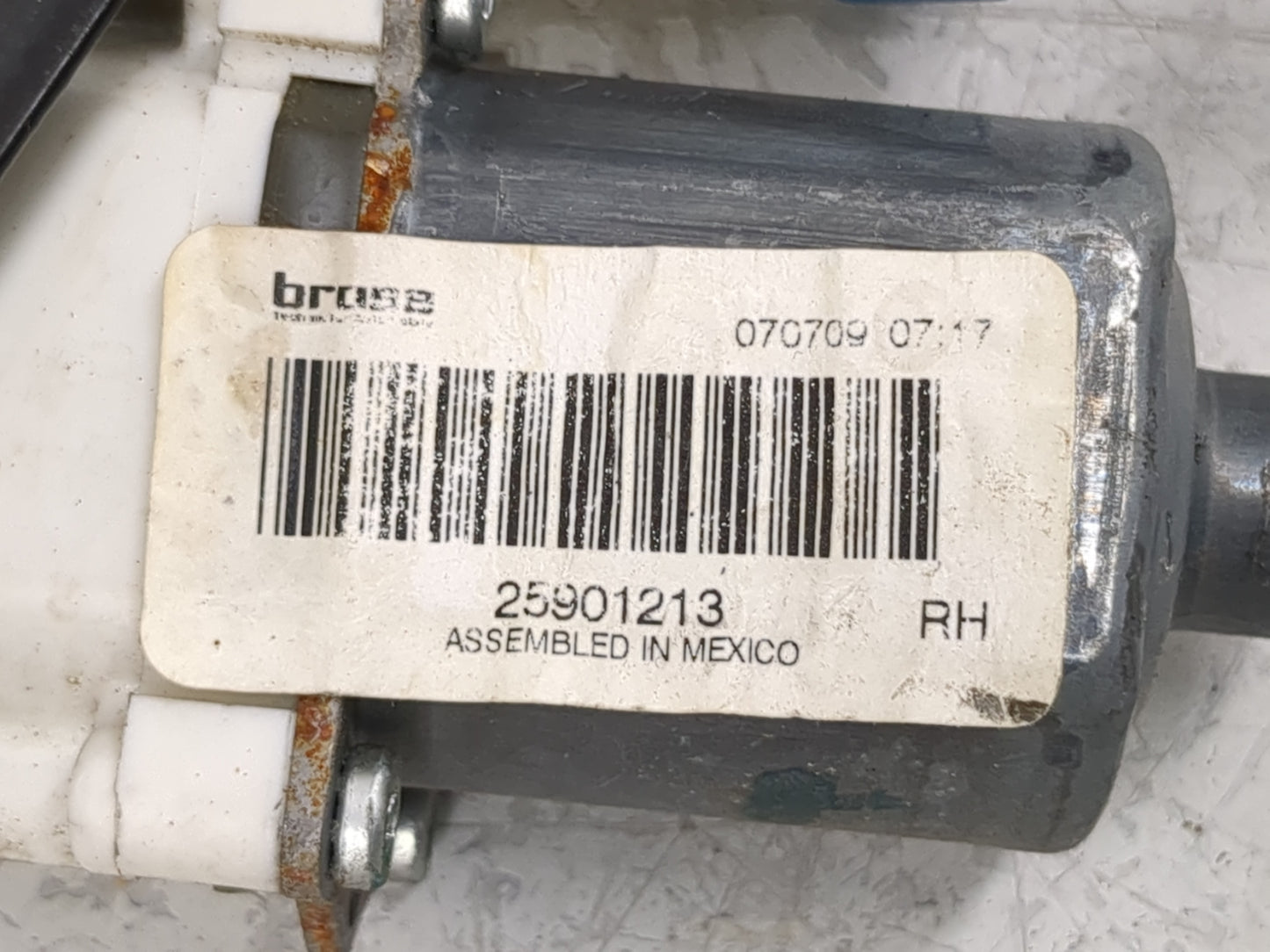 2009-2012 Gmc Acadia Used Window Regulator Passenger Front - Oemusedautoparts1.com