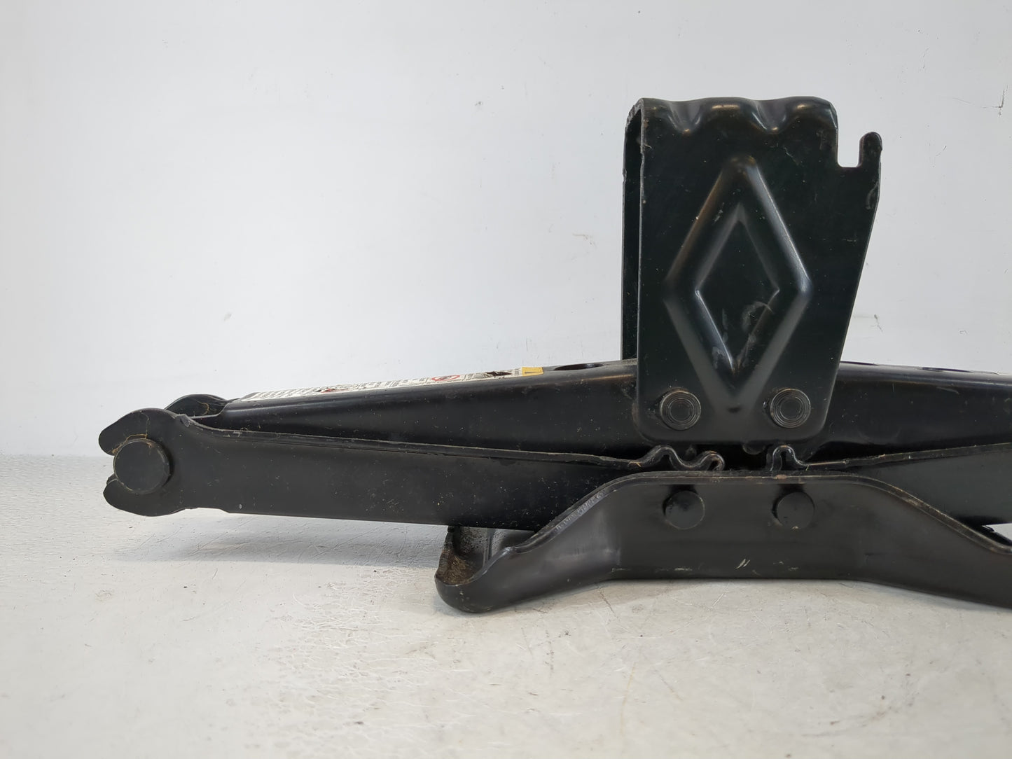 2010 Gmc Acadia Spare Scissor Car Jack - Oemusedautoparts1.com