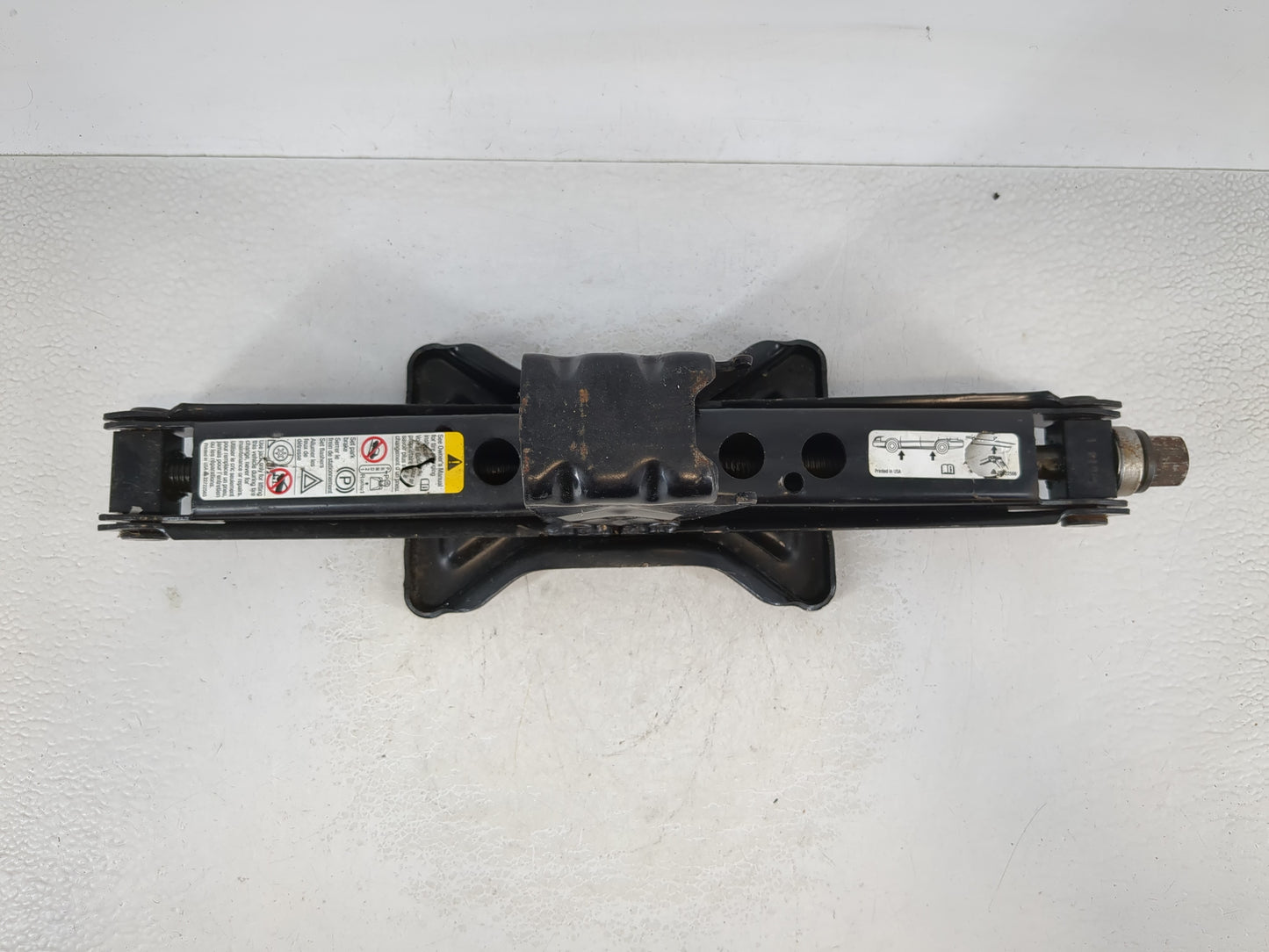 2010 Gmc Acadia Spare Scissor Car Jack - Oemusedautoparts1.com