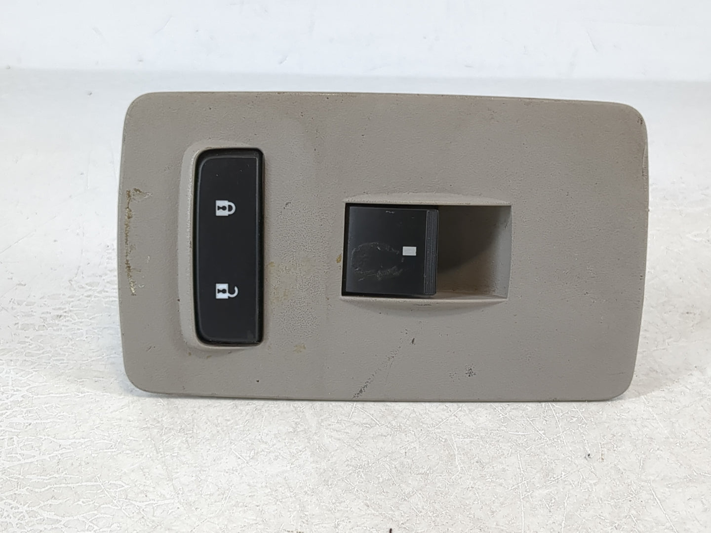 2010-2017 Gmc Acadia Master Power Window Switch Replacement Driver Side Left P/N:25936888 Fits OEM Used Auto Parts - Oemused