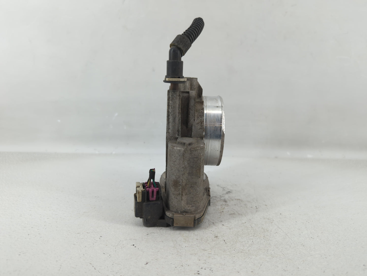 2008-2012 Gmc Canyon Throttle Body P/N:0640AA 016AA Fits Fits 2008 2009 2010 2011 2012 OEM Used Auto Parts - Oemusedautopart