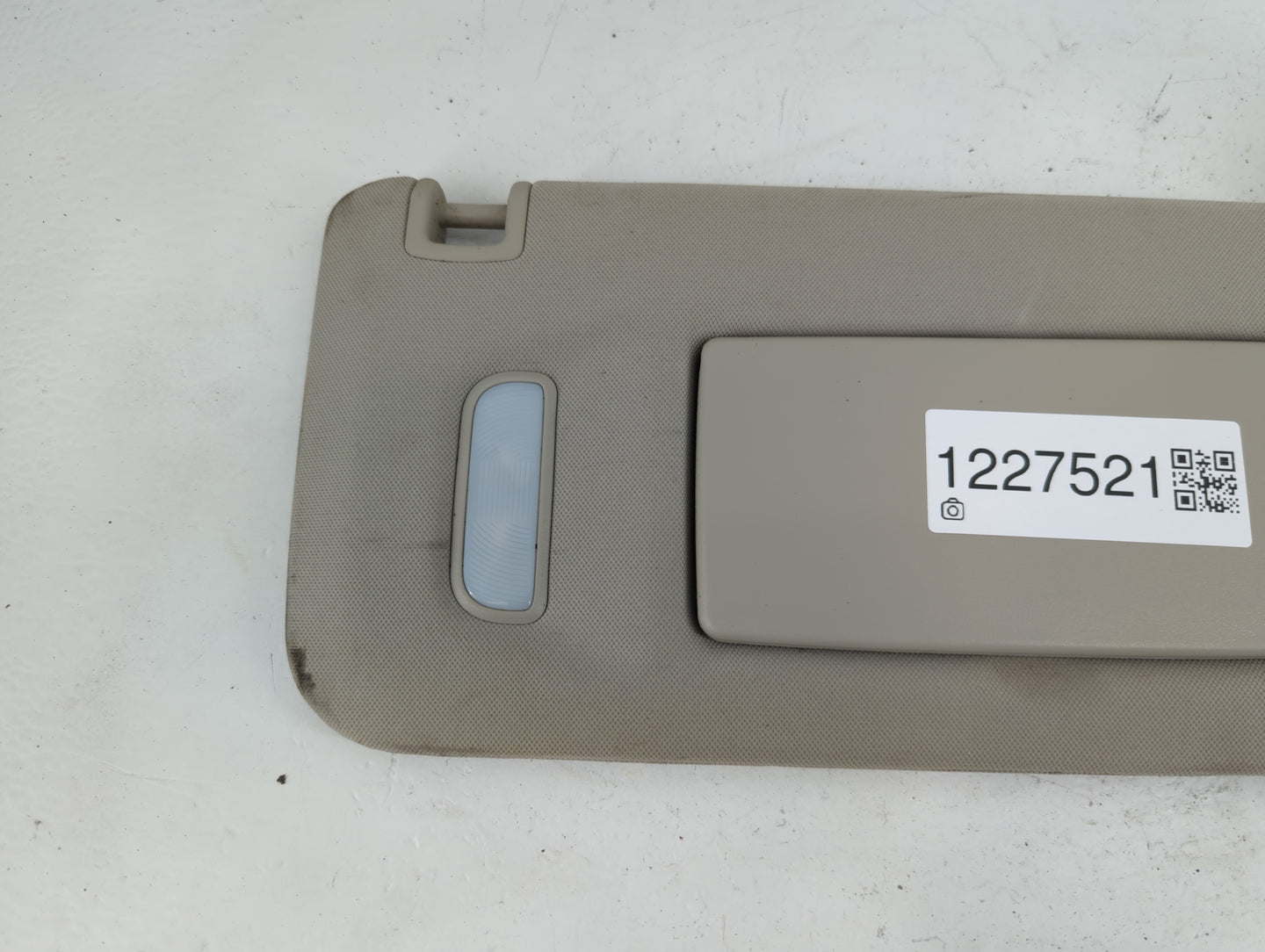 2007-2013 Gmc Sierra 1500 Sun Visor Shade Replacement Passenger Right Mirror Fits Fits 2007 2008 2009 2010 2011 2012 2013 20