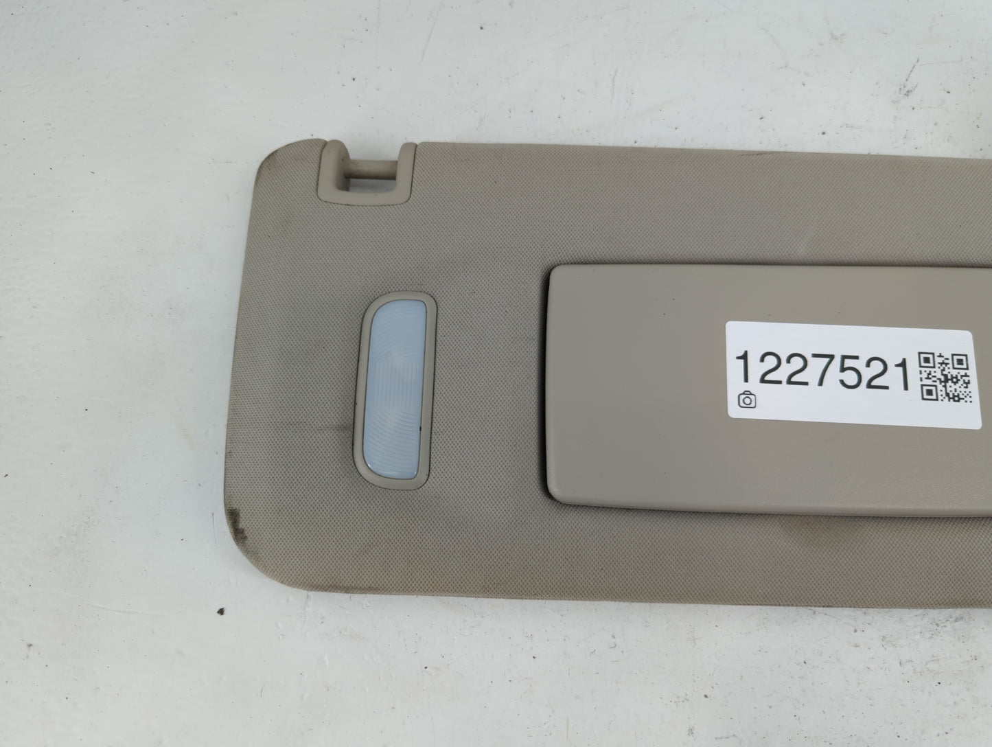 2007-2013 Gmc Sierra 1500 Sun Visor Shade Replacement Passenger Right Mirror Fits Fits 2007 2008 2009 2010 2011 2012 2013 20