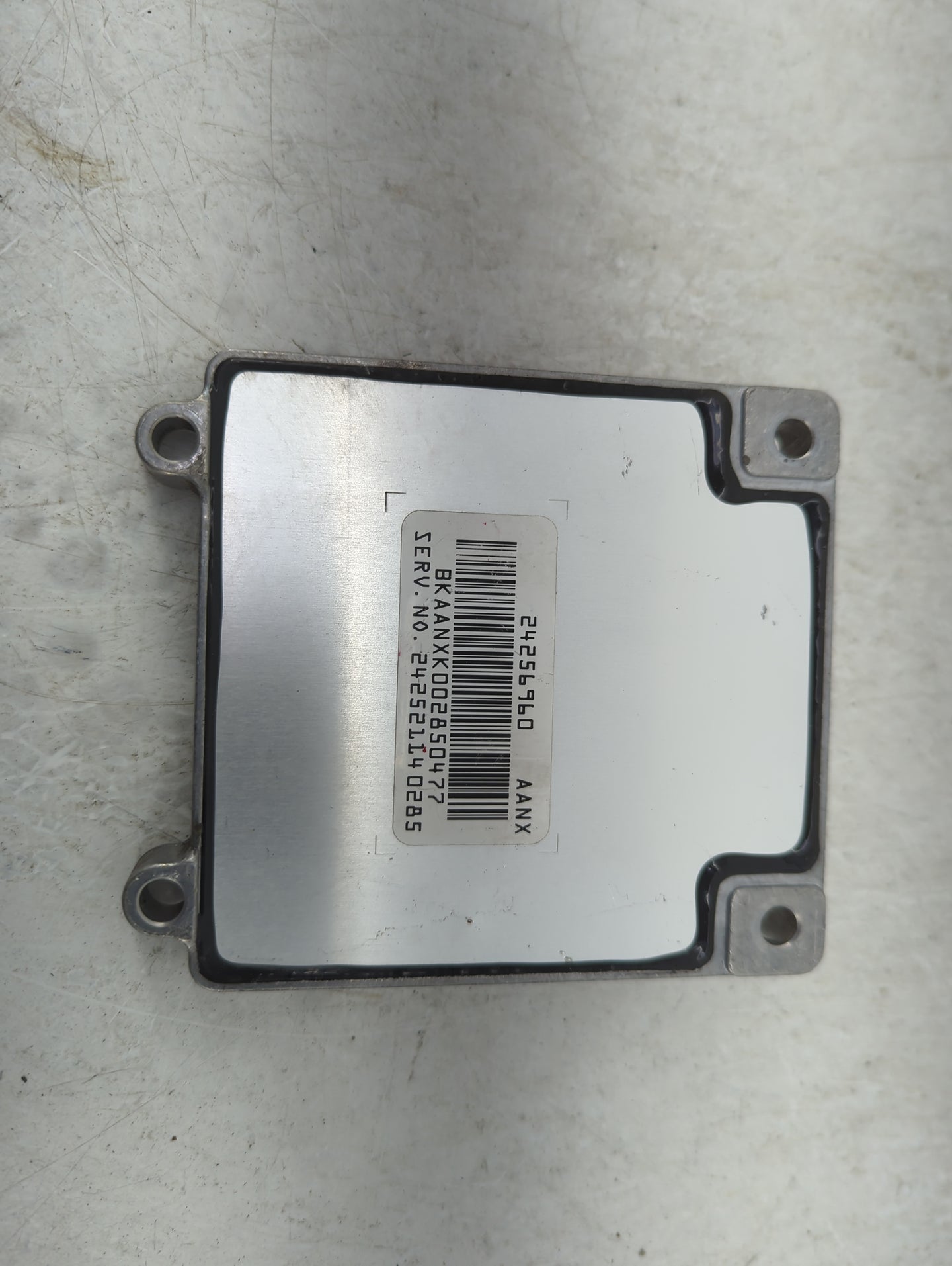 2010-2013 Gmc Sierra 1500 PCM Engine Control Computer ECU ECM PCU OEM P/N:24256960 Fits OEM Used Auto Parts - Oemusedautopar