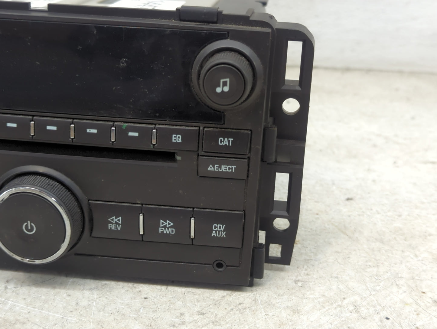 2010-2011 Gmc Sierra 1500 Radio AM FM Cd Player Receiver Replacement P/N:25941137 28224654 Fits Fits 2010 2011 OEM Used Auto