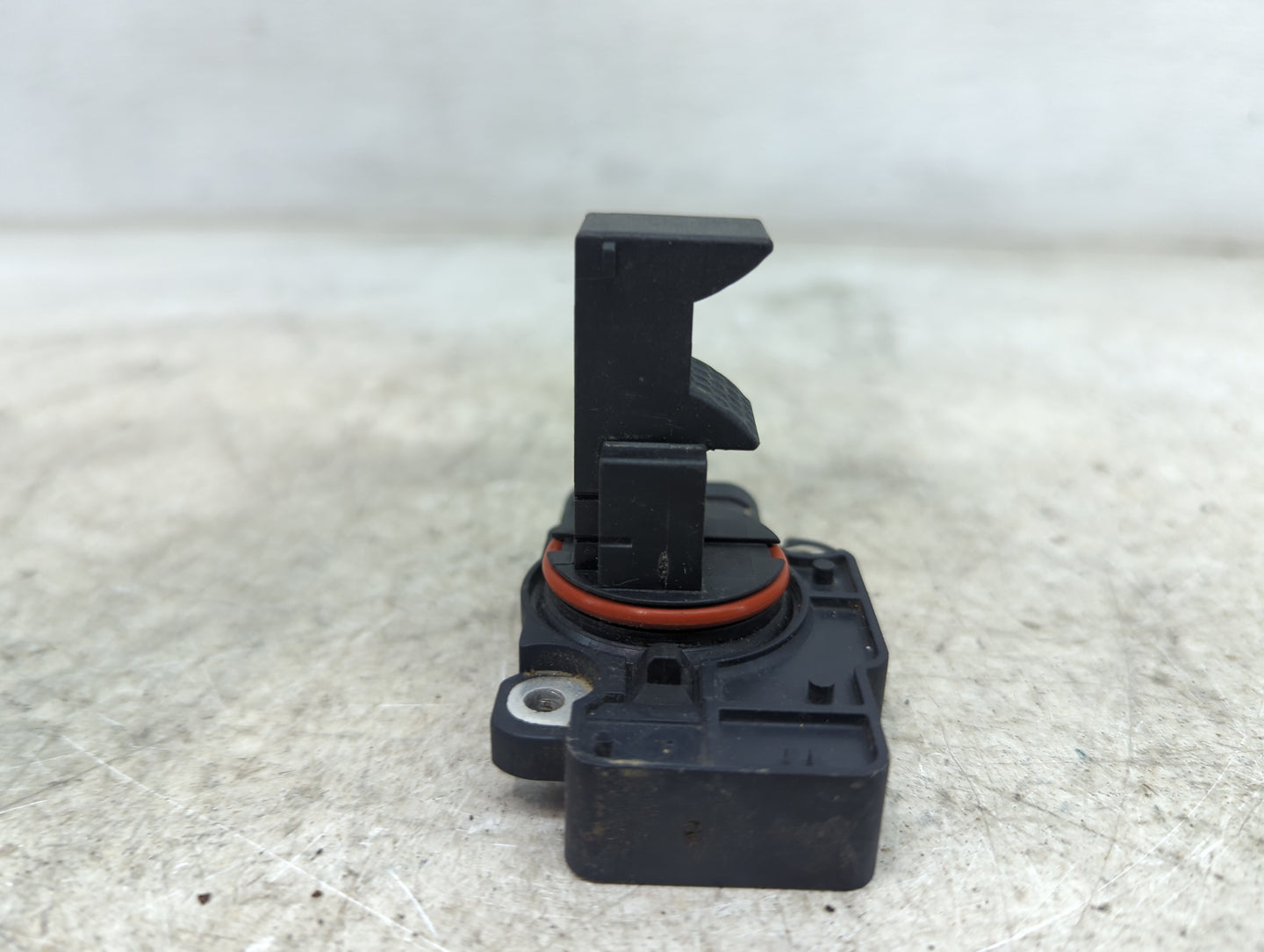 2009-2013 Gmc Sierra 1500 Mass Air Flow Meter Maf 1485712 - Oemusedautoparts1.com