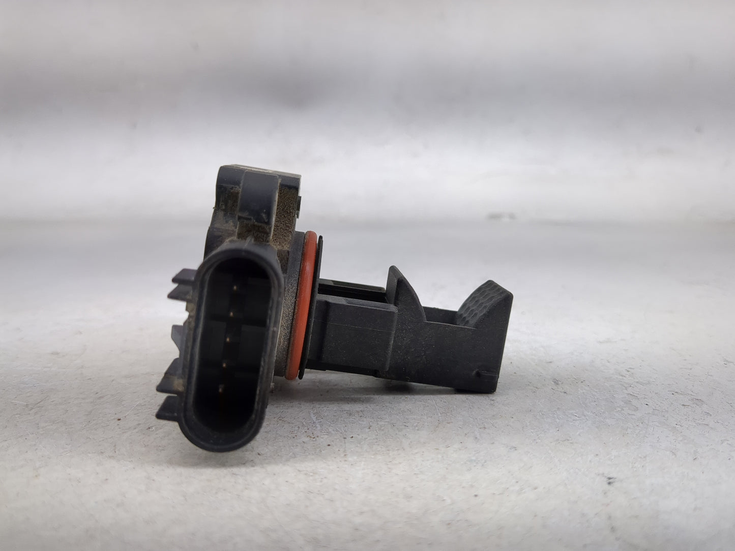2009-2013 Gmc Sierra 1500 Mass Air Flow Meter Maf 1486024 - Oemusedautoparts1.com