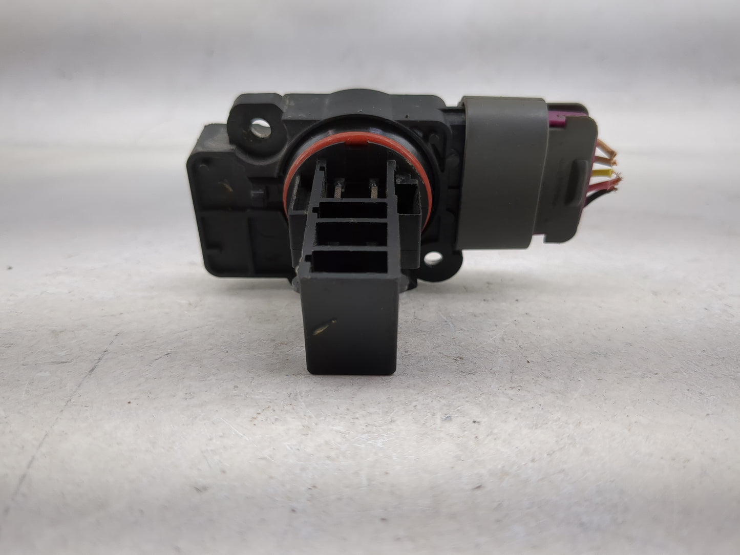 2009-2013 Gmc Sierra 1500 Mass Air Flow Meter Maf 1486338 - Oemusedautoparts1.com
