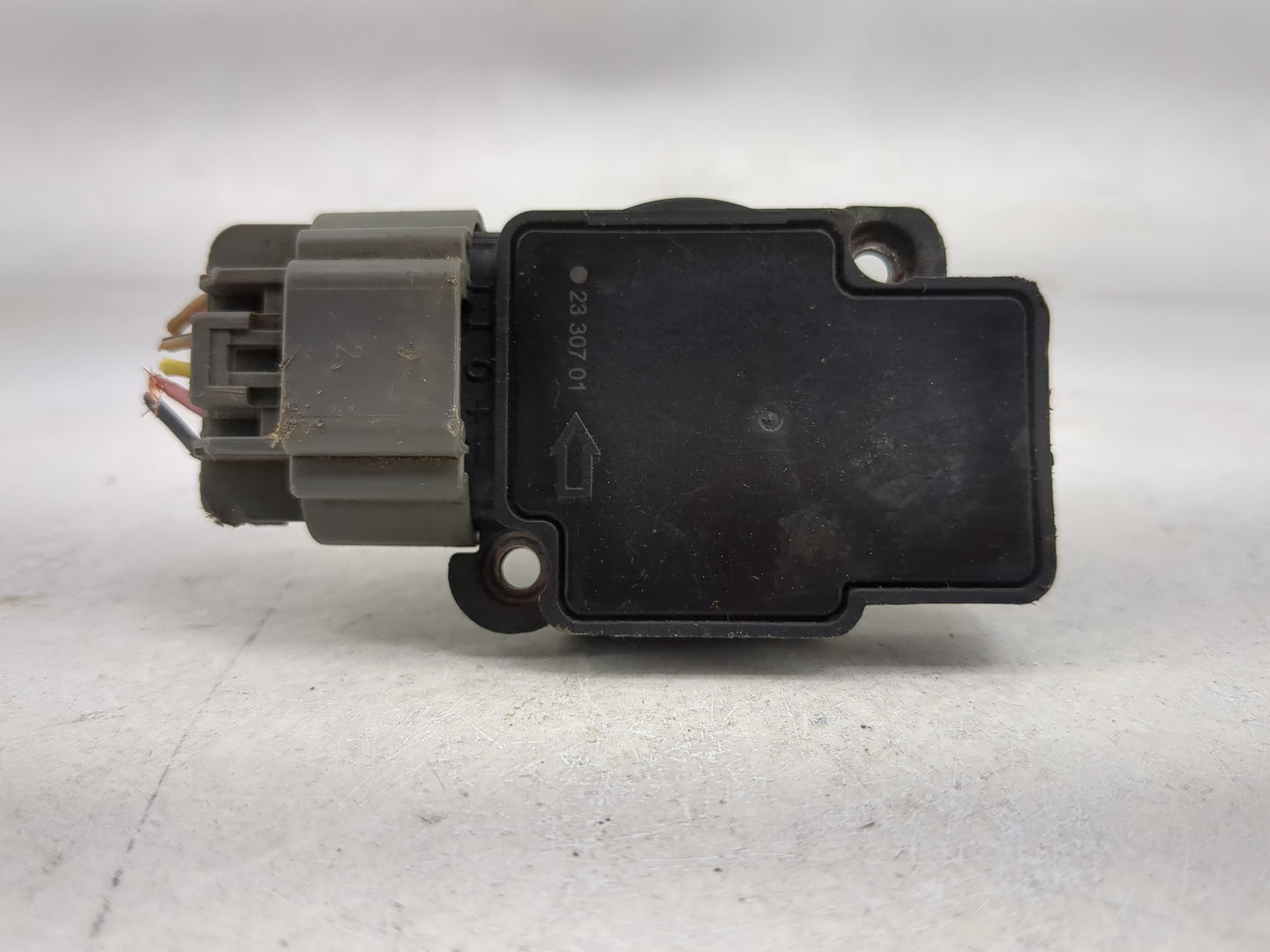 2009-2013 Gmc Sierra 1500 Mass Air Flow Meter Maf 1486338 - Oemusedautoparts1.com