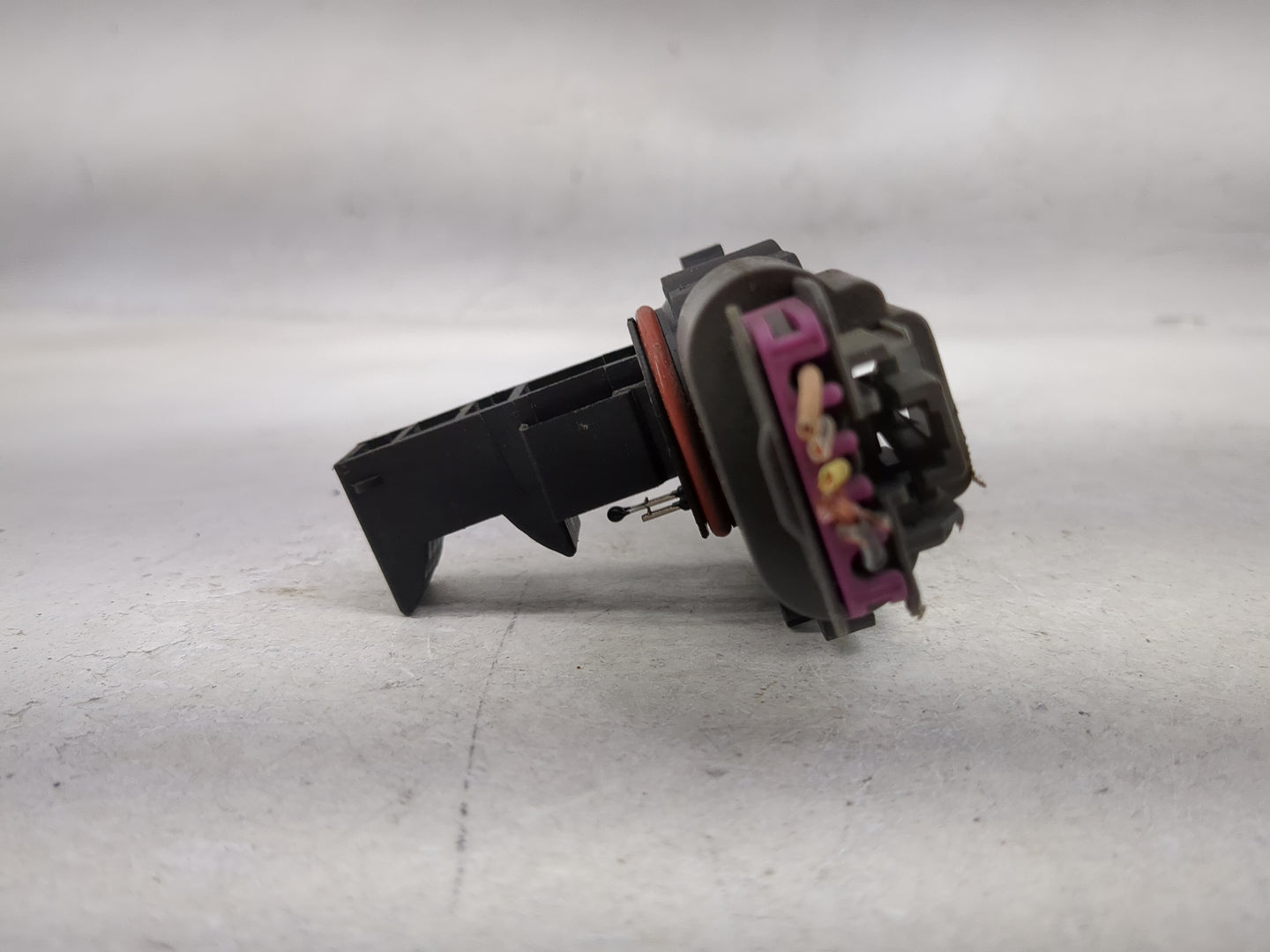 2009-2013 Gmc Sierra 1500 Mass Air Flow Meter Maf 1486338 - Oemusedautoparts1.com