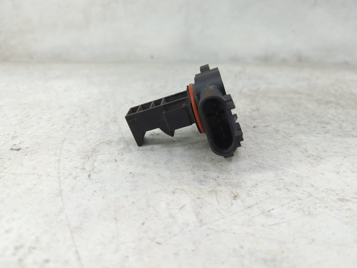 2009-2013 Gmc Sierra 1500 Mass Air Flow Meter Maf 1489987 - Oemusedautoparts1.com