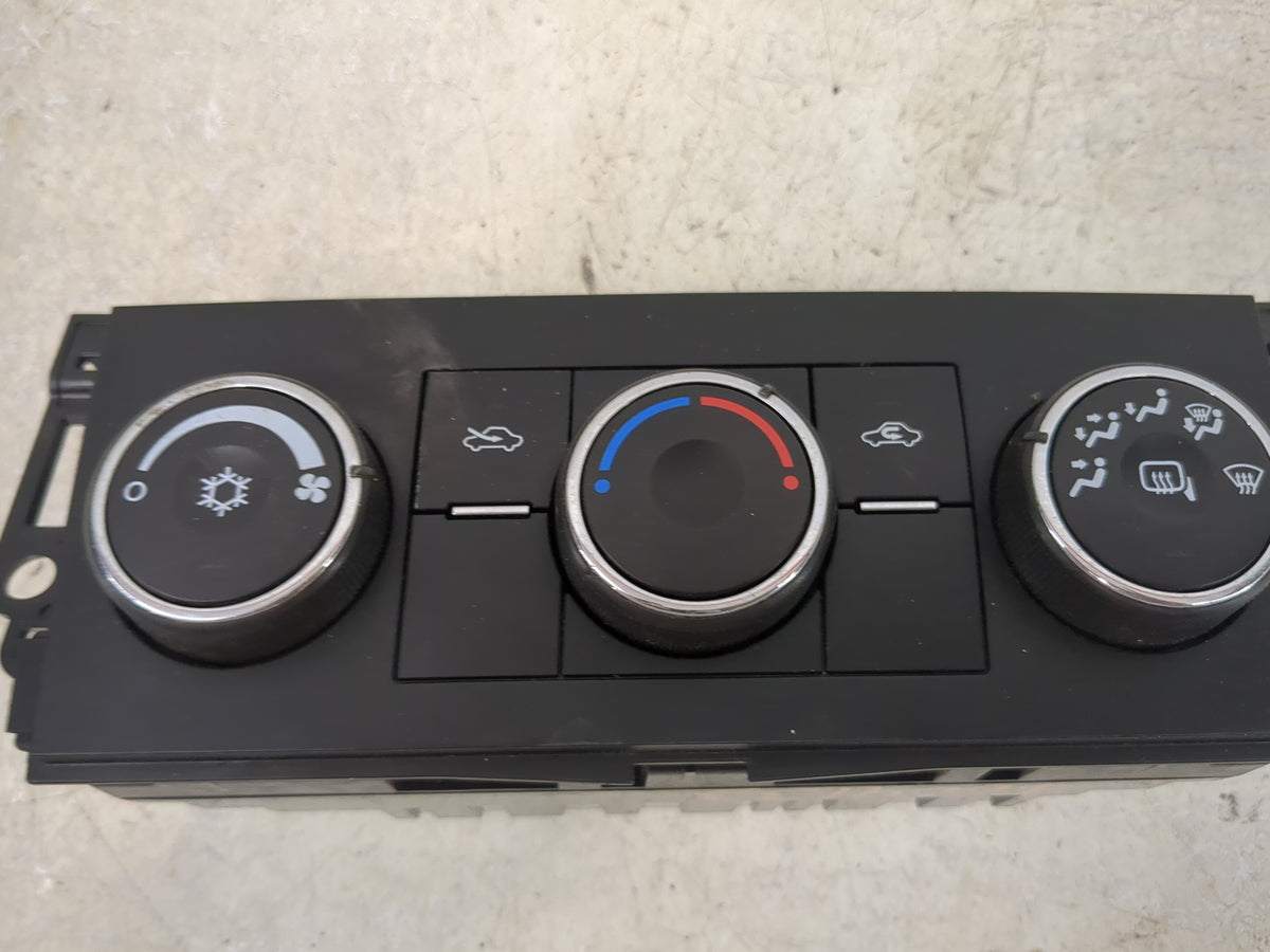 2010-2011 Gmc Sierra 1500 Climate Control Module Temperature AC/Heater Replacement P/N:20887816 Fits Fits 2010 2011 OEM Used