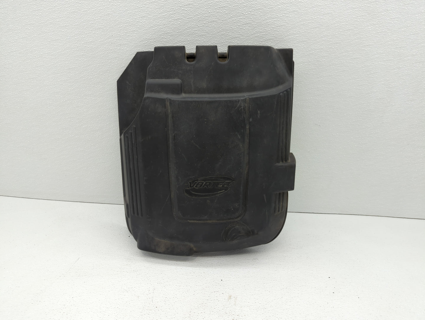 2010 Gmc Sierra 1500 Engine Cover Black - Oemusedautoparts1.com