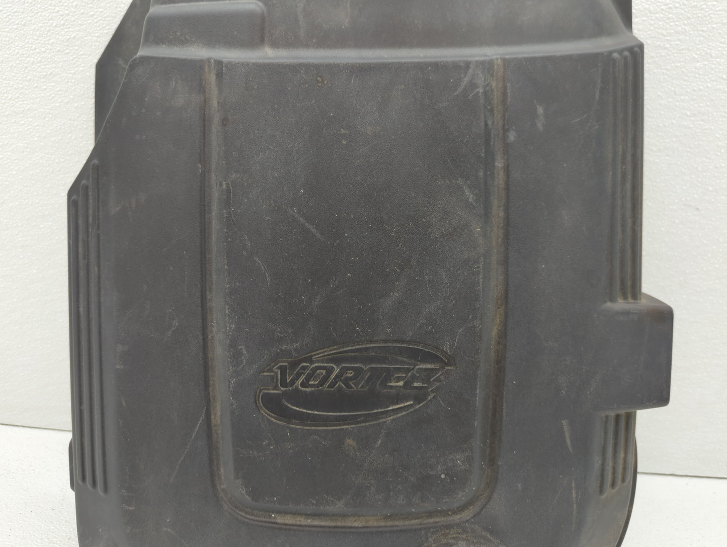2010 Gmc Sierra 1500 Engine Cover Black - Oemusedautoparts1.com