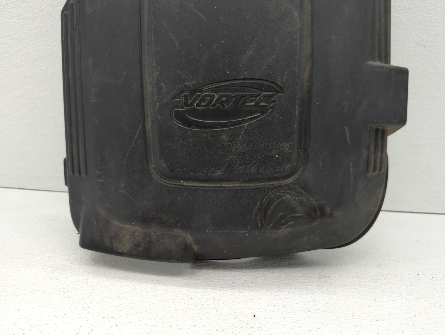2010 Gmc Sierra 1500 Engine Cover Black - Oemusedautoparts1.com