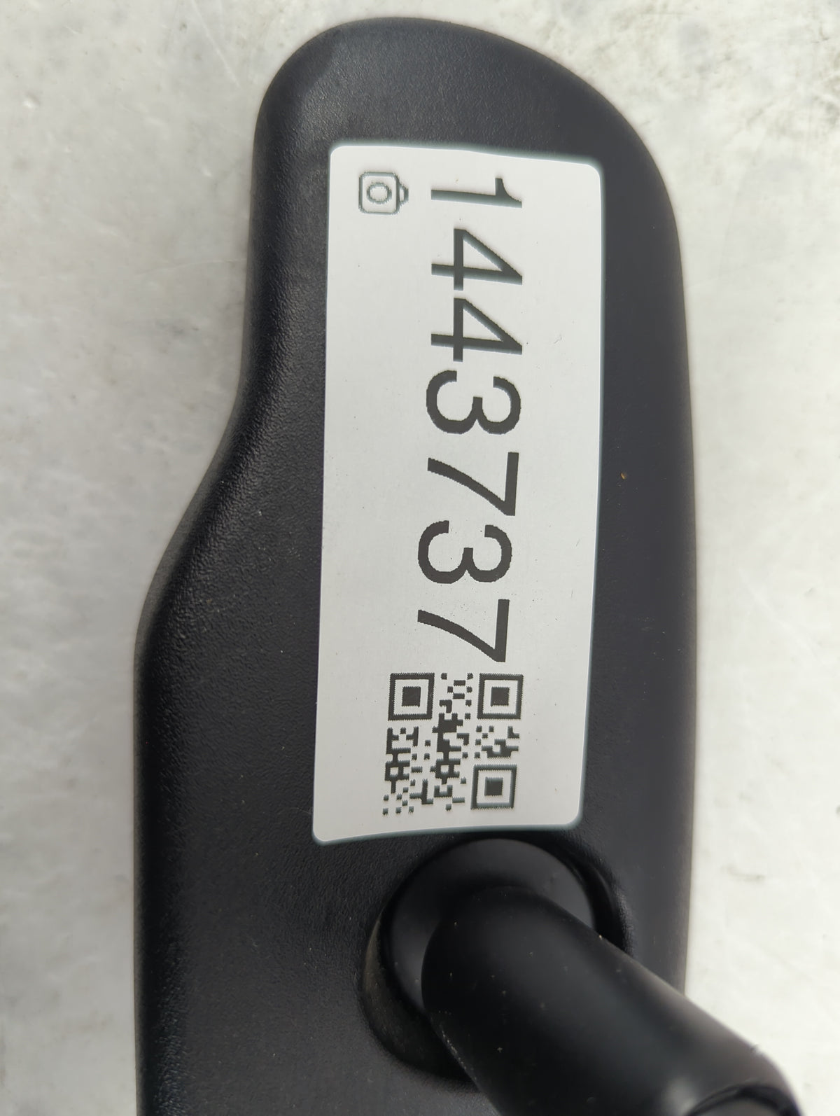 2009-2014 Gmc Sierra 2500 Interior Rear View Mirror Replacement OEM P/N:15816792 Fits OEM Used Auto Parts - Oemusedautoparts