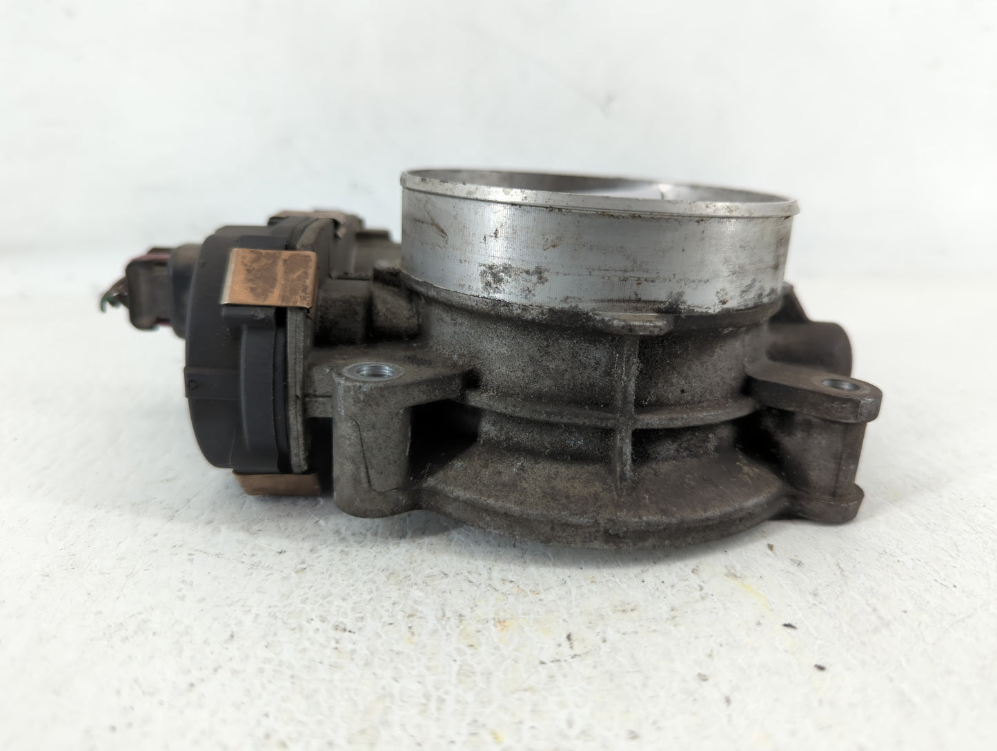 2009-2015 Gmc Sierra 3500 Throttle Body P/N:RME87-3C9992 Fits Fits 2009 2010 2011 2012 2013 2014 2015 OEM Used Auto Parts - 