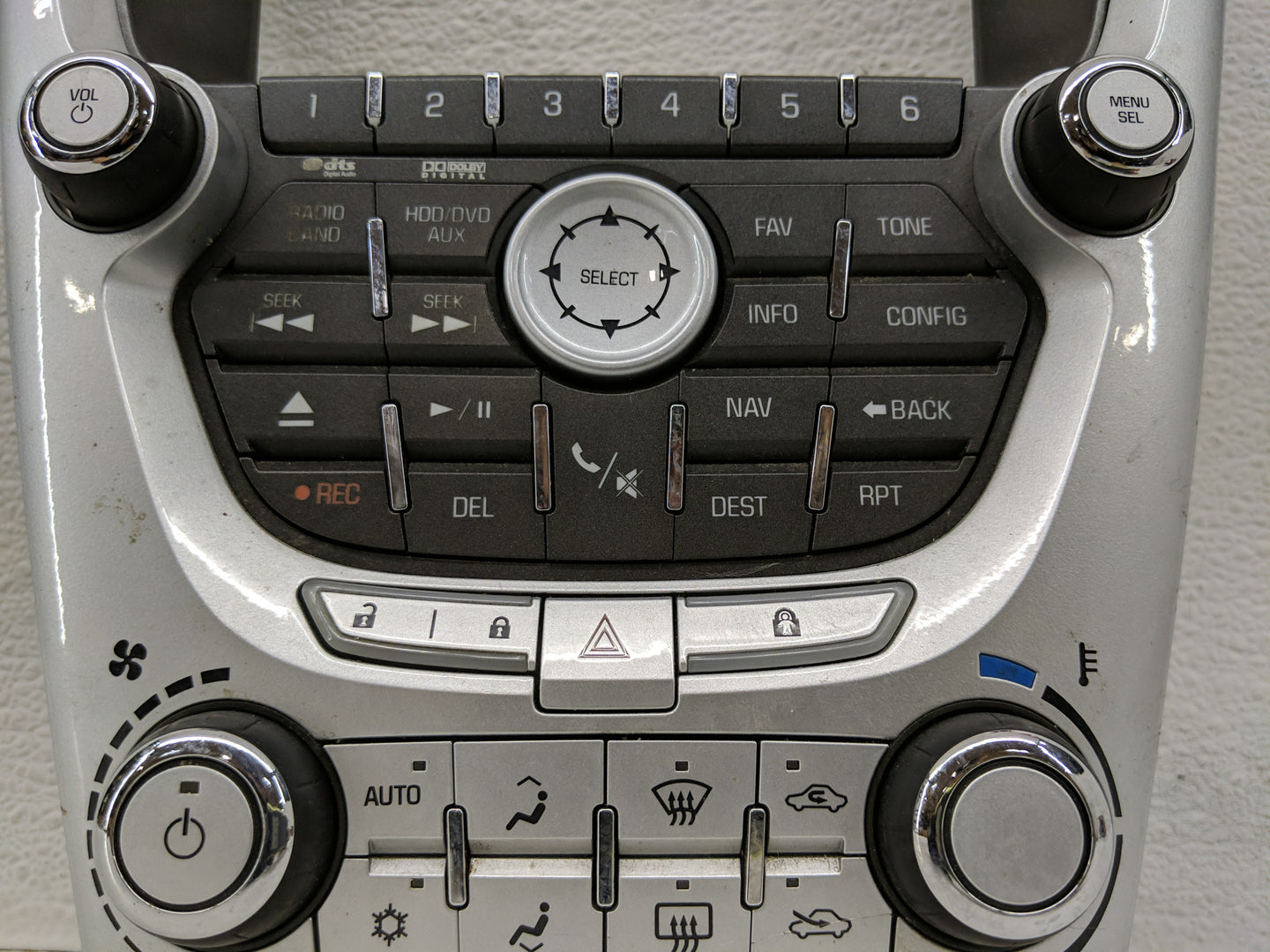 2010-2011 Gmc Terrain Radio AM FM Cd Player Receiver Replacement P/N:20878050 Fits Fits 2010 2011 OEM Used Auto Parts - Oemu