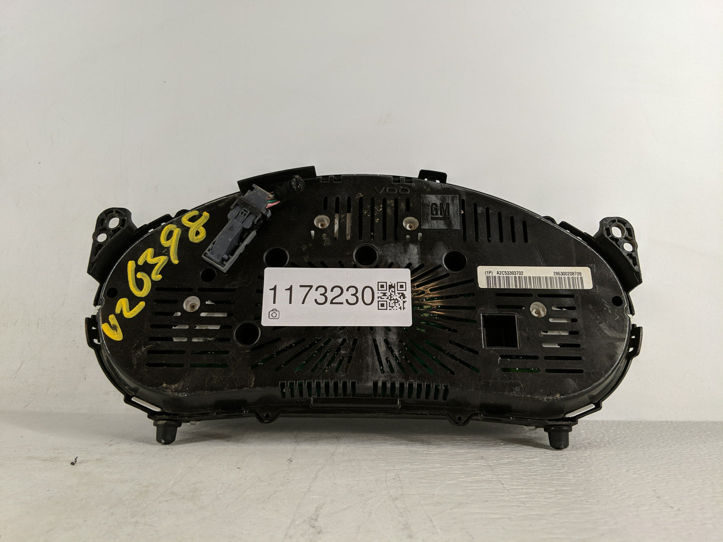 2010 Gmc Terrain Instrument Cluster Speedometer Gauges P/N:20919740 Fits OEM Used Auto Parts - Oemusedautoparts1.com