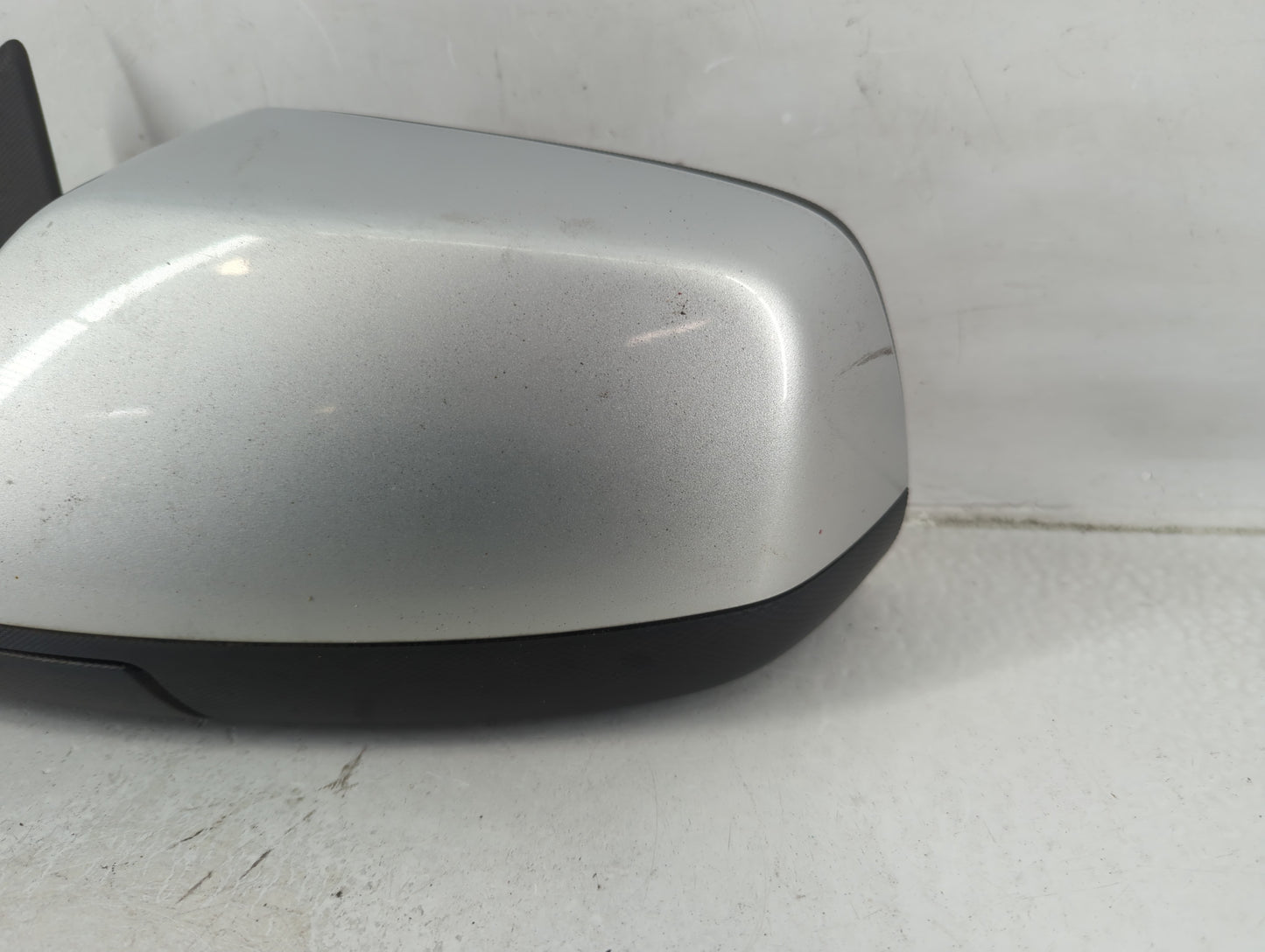 2010-2011 Gmc Terrain Driver Side View Mirror - Left Door Mirror OEM Used - Oemusedautoparts1.com
