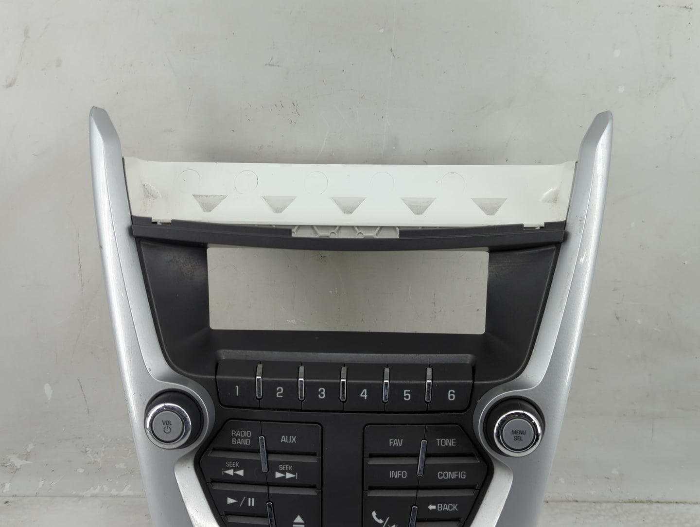 2010-2010 Gmc Terrain Radio Control Panel - Oemusedautoparts1.com