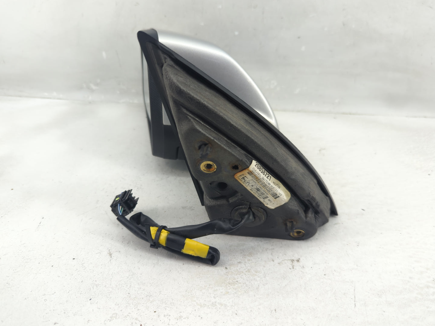 2010-2011 Gmc Terrain Driver Side View Mirror - Left Door Mirror OEM Used - Oemusedautoparts1.com