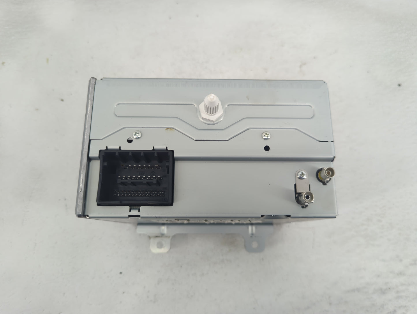 2010 Gmc Terrain Radio AM FM Cd Player Receiver Replacement P/N:20854719 90025-296, 20878037 Fits Fits 2011 OEM Used Auto Pa